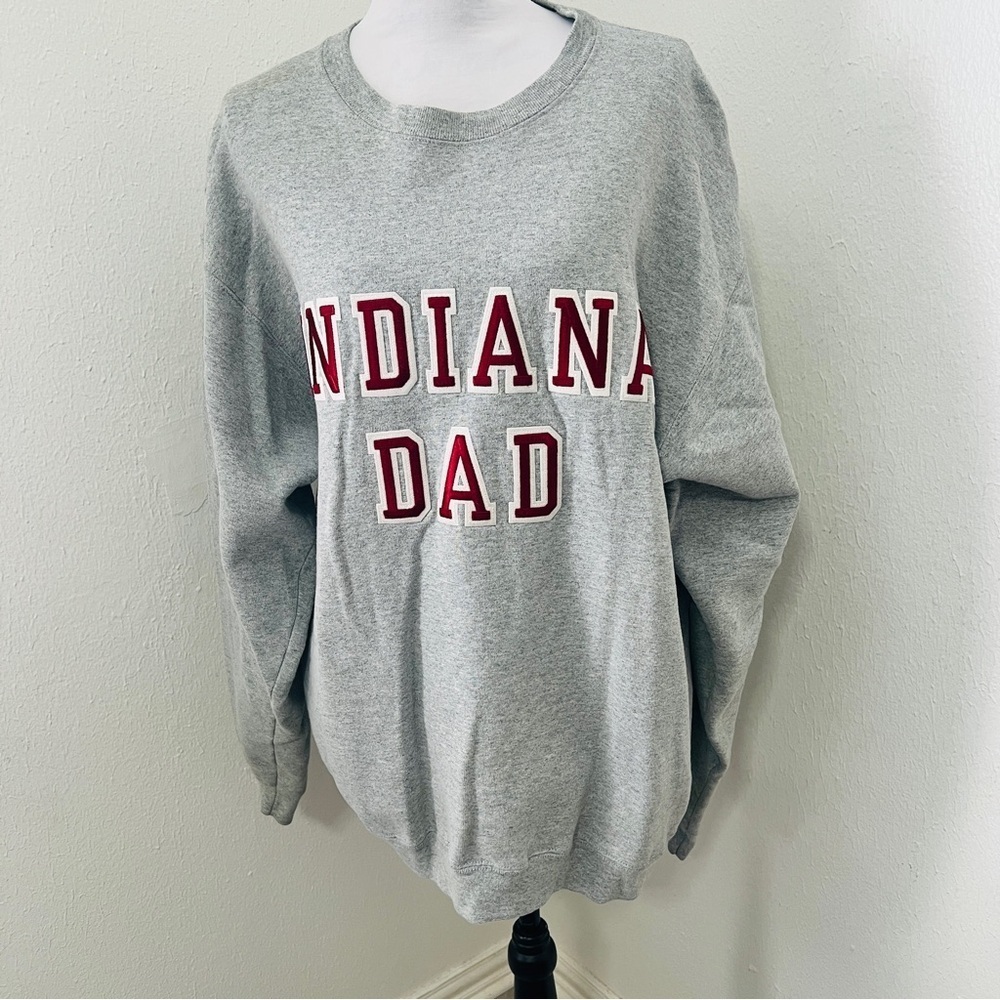 Fruit of the Loom Men’s XL Indiana University Hoosiers Dad Gray Sweatshirt